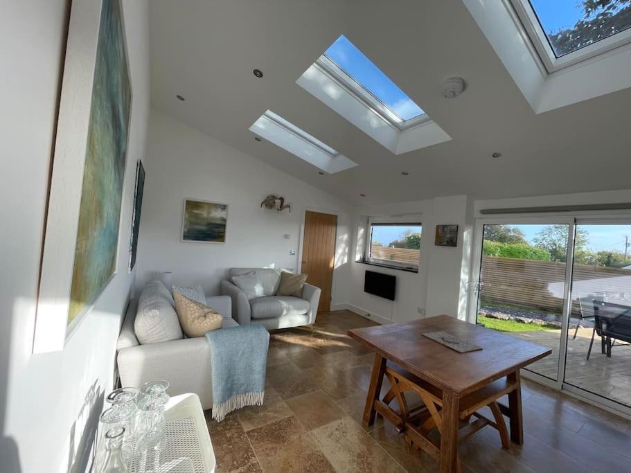 Tranquil, Secluded, Rural Cottage For Two ビューマリス エクステリア 写真